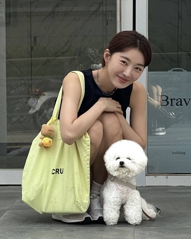 인스타그램 @_heejinj