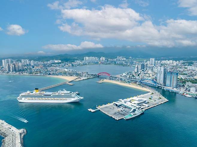 속초항이 대한민국 대표 크루즈 기항지로 발돋움할 전망이다. fn뉴스 DB