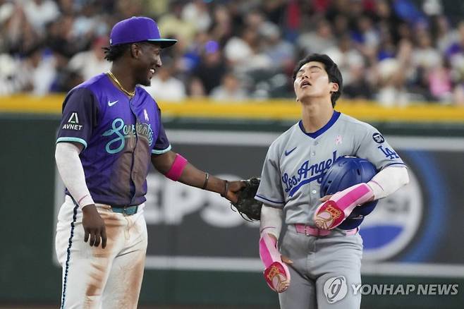 김혜성이 18·19일(한국시간) 에인절스전 선발 라인업에서 제외됐다. 빅리그 잔류가 유력하지만, 이제 주전 경쟁이 시작됐다. 연합뉴스&nbsp;