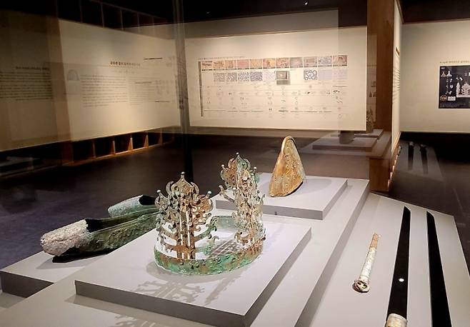▲ 국보 신촌리 금동관 전시 모습 [연합뉴스]