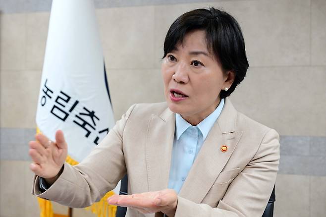 Agriculture Minister Song Mi-ryung speaks during an interview with The Korea Herald at the ministry's Seoul office on Thursday. (Lee Sang-sub/The Korea Herald)