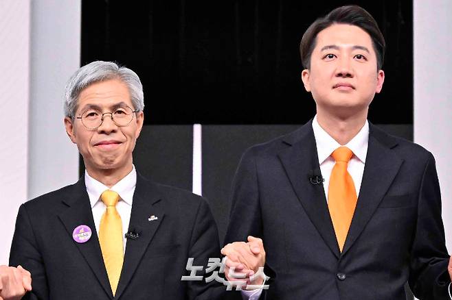 왼쪽부터 민주노동당 권영국, 개혁신당 이준석 후보. 국회사진취재단