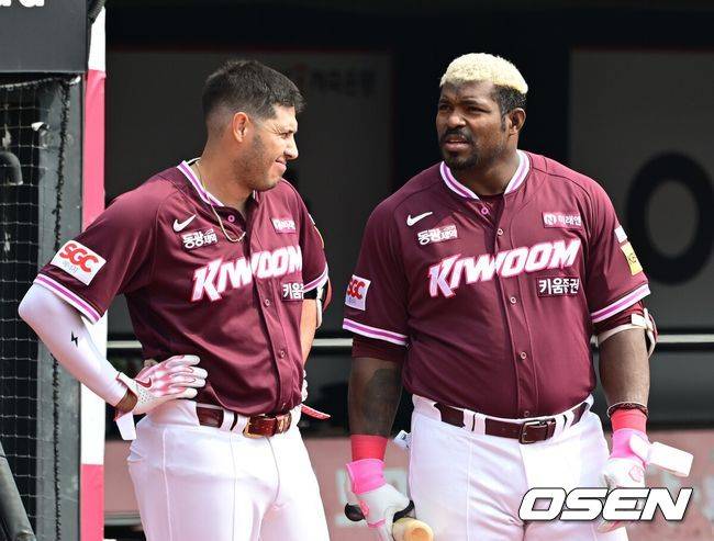 키움 히어로즈의 카디네스와 푸이그. / OSEN DB