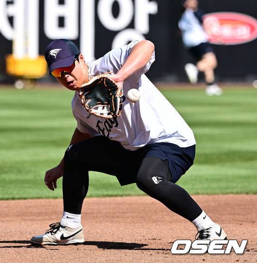 [OSEN=대전, 지형준 기자] 경기에 앞서 한화 노시환이 훈련을 하고 있다. 2025.04.29 /jpnews@osen.co.kr