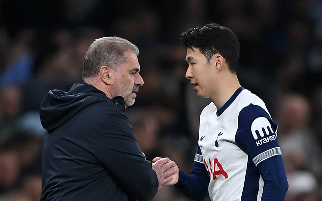 토트넘 안지 포스테코글루 감독과 주장 손흥민. 게티이미지코리아