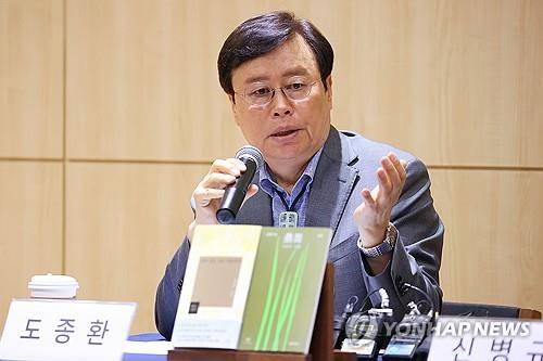 도종환 전 장관 [연합뉴스 자료사진]