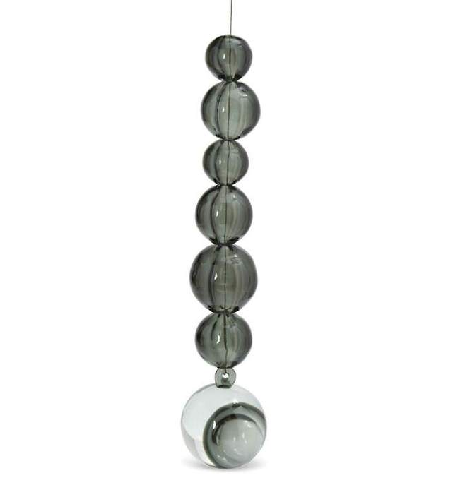 장 미셸 오토니엘 작 'Amants Suspendu'.