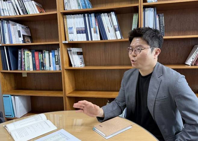 구경현 대외경제정책연구원(KIEP) 무역투자정책팀장이 지난달 21일 세종시 KIEP 사무실에서 아시아경제와 만나 인터뷰하고 있다. 김평화 기자