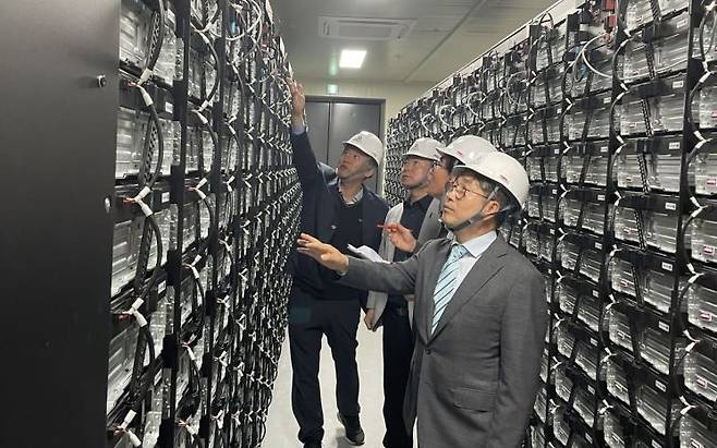 전라남도는 오는 30일까지 한국전기안전공사와 함께 태양광 발전소 설비 합동 안전점검을 실시한다. 전남도 제공