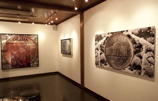 지호준 교수의 2011년 전시회 모습. 사진=프레임식스(frame6)