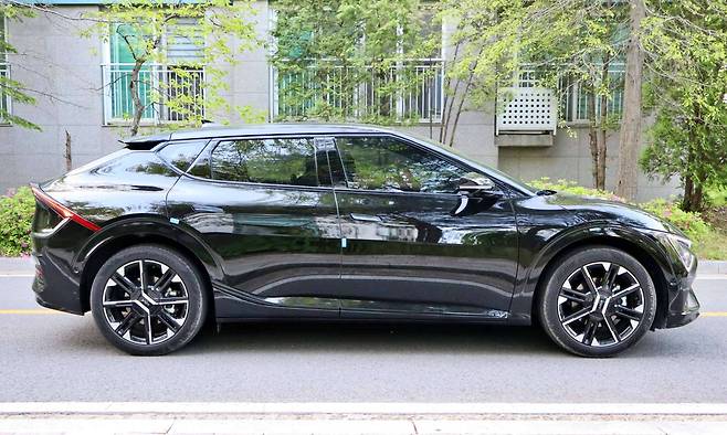 기아 더 뉴 EV6 측면부 / 출처=IT동아