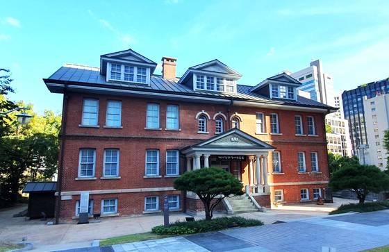 서울 정동의 배재학당역사박물관. 1916년 준공돼 배재학당 동관으로 쓰인 근대 건축물이다. [사진 김정탁]