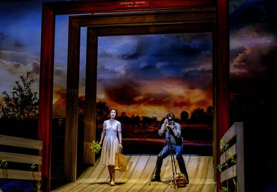 뮤지컬 '매디슨카운티의 다리'는 지난 1일부터 7년만에 관객을 만나고 있다. 사진 쇼노트