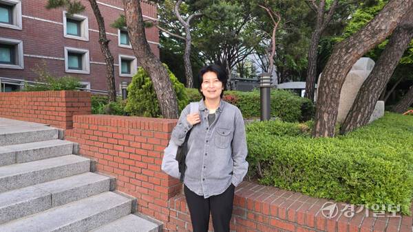 지난 13일 서울 동작구 중앙대학교에서 만난 조세영 감독이 환하게 웃고 있다. 이나경기자