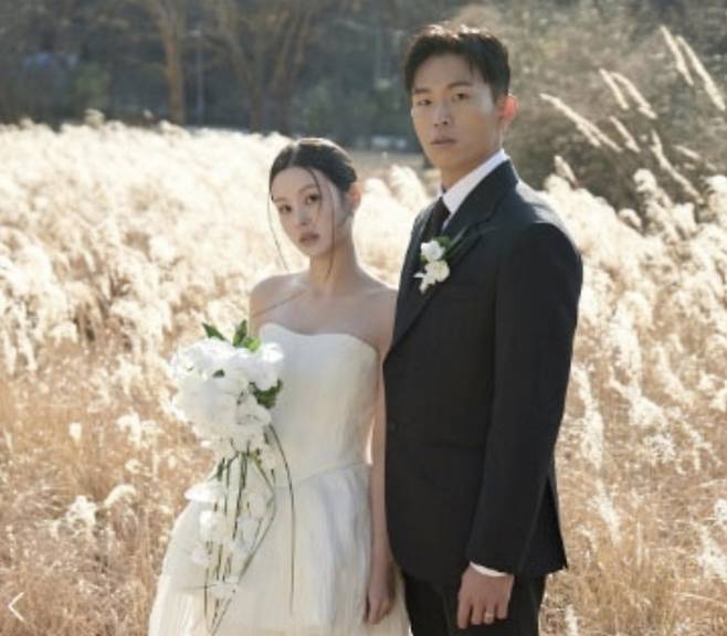 이광기 딸 이연지·축구선수 정우영 웨딩화보.  제공 I 이광기