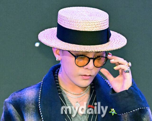 지드래곤이 군대 시절 정형돈에 다급히 전화한 사연이 밝혀졌다. / 마이데일리 DB