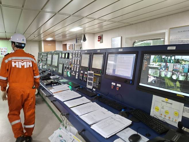 HMM 펄호 선내 기관실 [김성우 기자]