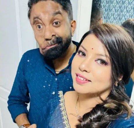 [뉴시스] 아내 피얄리의 권유로 소셜미디어(SNS)를 시작한 그는 2023년 초 틱톡에 자신의 사연과 영상을 올리며 큰 반응을 얻기 시작했다. (사진=BBC) *재판매 및 DB 금지