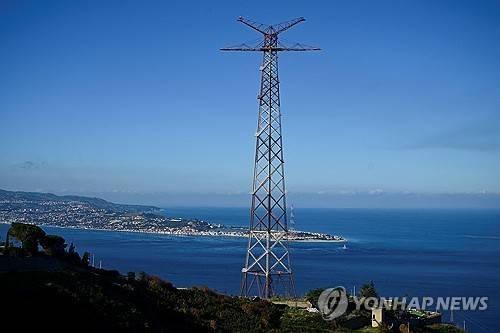 이탈리아 본토와 시칠리아 섬 사이 메시나 해협 모습 [로이터=연합뉴스 자료사진]
