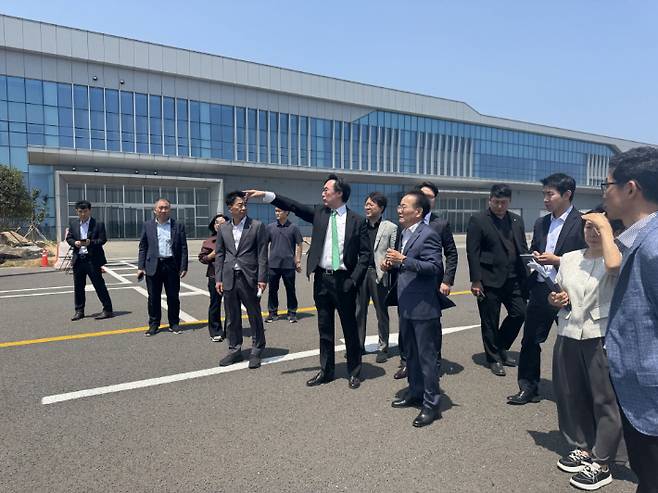 포항시는 20일 APEC 정상회의 준비기획단과 영일만항 국제여객부두 일원에서 2025 APEC 정상회의 기간 중 국제크루즈 정박을 위한 시설 현장점검을 실시했다. 포항시 제공