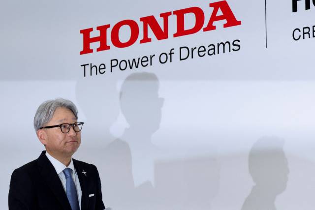 미베 도시히로 혼다 사장이 20일 도쿄에서 경영전략을 발표하고 있다./로이터연합뉴스