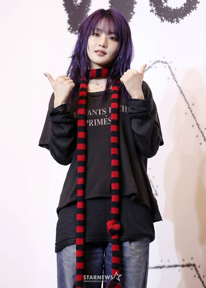 아이들(i-dle)'  민니가 19일 오후 서울 강남구 조선 팰리스 서울 강남에서 열린 미니 8집 앨범 '위 아(We are)' 발매 기념 기자간담회에서 포즈를 취하고 있다.   전원 재계약 이후 발매하는 여덟 번째 미니앨범 'We are'는 기존 '(G)I-DLE' 그룹명에서 '(G)'를 빼고 리브랜딩에 나서며 더욱 한계 없는 음악과 콘셉트를 선보일 예정이다. /2025.05.19 /사진=김휘선 hwijpg@