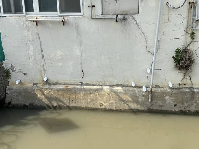 저지대 주택에 설치된 밸브 [부산 동구 제공. 재판매 및 DB 금지]