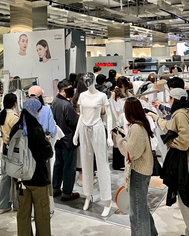 유핑이 지난달 10~16일 더현대서울에서 진행한 팝업 스토어에 많은 인파가 몰렸다. 유핑 제공