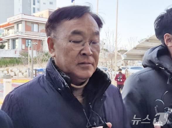 여성민원인을 상대로 한 성비위와 금품수수 등의 의혹을 받는 김진하 양양군수.(뉴스1 DB) ⓒ News1 윤왕근 기자