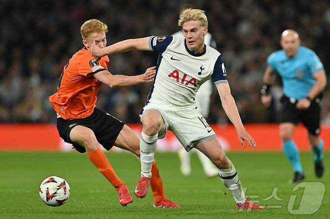부상으로 유럽축구연맹(UEFA) 유로파리그 결승전에 못 뛰는 루카스 베리발. ⓒ AFP=뉴스1