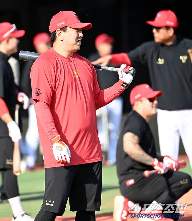 8일 부산 사직야구장에서 열린 KIA와 롯데의 경기, KIA 이우성이 타격훈련을 하고 있다. 부산=허상욱 기자wook@sportschosun.com/2025.04.08/