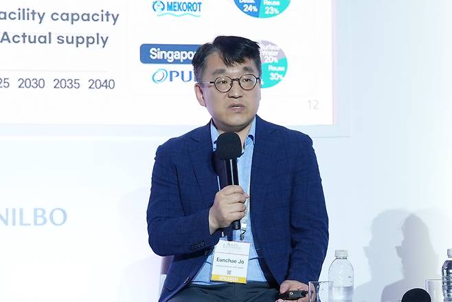 21일 서울 신라호텔에서 열린 제16회 아시안리더십콘퍼런스(ALC) ‘워터 테크, 기후 위기에 맞서다’ 세션에서 조은채 한국수자원공사 신성장전략단장이 발언하고 있다. /박상현 기자