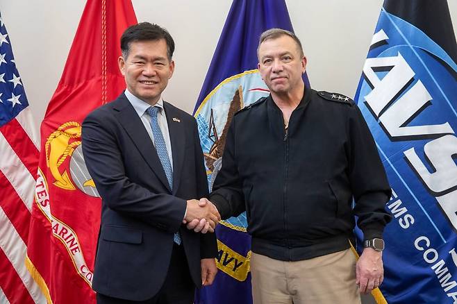 방위사업청은 석종건 방위사업청장이 지난 19일부터 미국 워싱턴DC를 방문해 미 해군성과 국방부 주요 인사들과 협력 방안을 논의했다고 21일 밝혔다. /방사청 제공