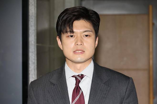 김용태 국민의힘 비상대책위원장이 21일 오전 서울 여의도 국회 의원회관에서 김문수 대통령 후보와 이준석 개혁신당 대통령 후보 단일화와 관련한 취재진의 질문에 답하고 있다.  2025.5.21 (서울=뉴스1)