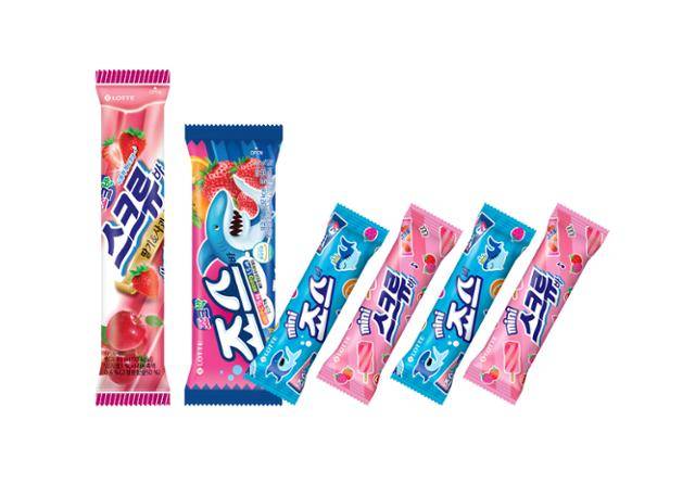 롯데웰푸드가 기존 제품 용량보다 3분의 1 작은 미니 스크류바·죠스바를 21일 출시했다. 롯데웰푸드 제공