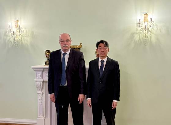 윤주석 외교부 영사안전국장이 러시아 모스크바 방문해 21일 오전 알렉세이 클리모프(Alexey Klimov) 러시아 외교부 영사국장과 제18차 한·러 영사협의회를 개최했다. 사진 외교부