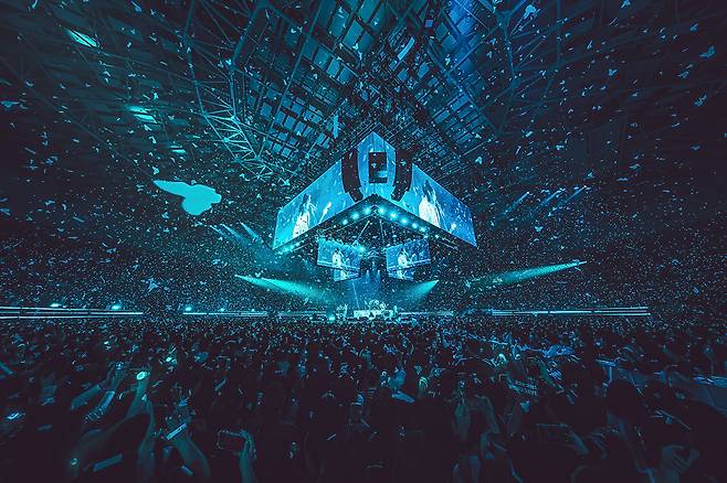 Korean rock band DAY6's ″Forever Young″ tour finale concert held on May 9 to 11 and May 16 to 18 at the KSPO Dome in southern Seoul [JYP ENTERTAINMENT]