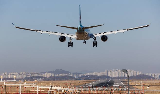 김포공항에 착륙하는 여객기. 연합뉴스