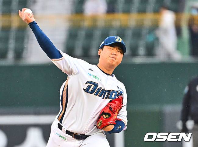 [OSEN=부산, 이석우 기자] 12일 부산 사직야구장에서 2025 신한 SOL 뱅크 KBO 리그 롯데 자이언츠와 NC 다이노스의 경기가 열렸다. 주말 3연전 동안 NC 다이노스가 창원NC파크 대신 사직야구장을 홈구장으로 사용한다. 홈팀 NC는 신민혁, 방문팀 롯데는 데이비슨이 선발 출전했다.롯데 자이언츠 선발 투수 신민혁이 역투하고 있다. 2025.04.12 / foto0307@osen.co.kr