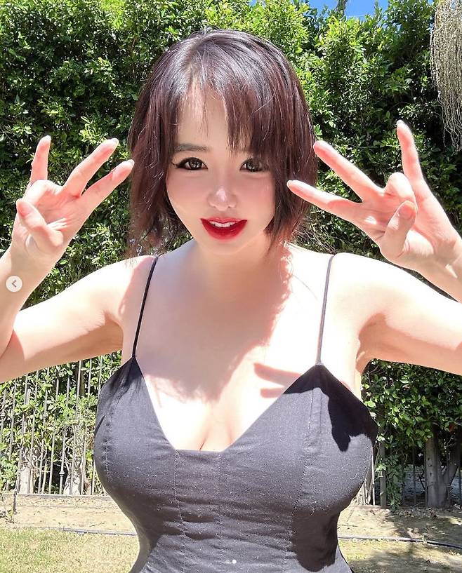 사진 |박봄 인스타그램