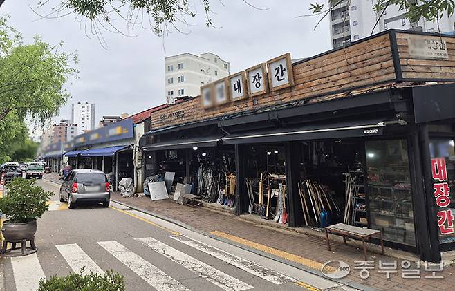 22일 수원시&nbsp;수원시 팔달구 소재 구천동 공구시장 전경. 이성관기자