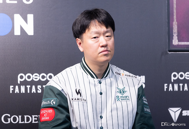 OK 저축은행 브리온 최우범 감독