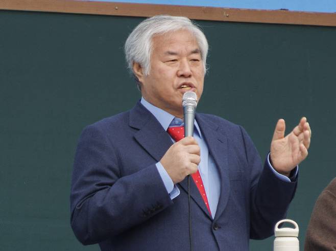 전광훈 사랑제일교회 목사가 지난 3월 2일 서울 종로구 광화문에서 열린 전국 주일 연합예배에 참석해 설교하고 있다. (사진=연합뉴스)