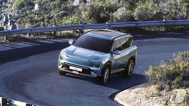 중국서 판매 중인 기아의 준중형 전기 스포츠유틸리티차(SUV) 'EV5'(기아 제공)