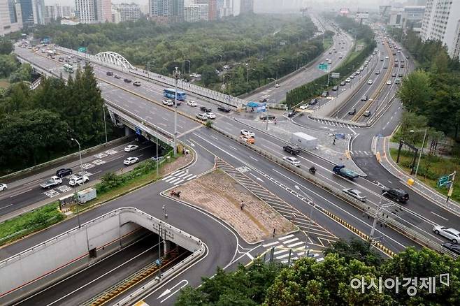 한강대교 남단 올림픽대로와 노들로 일대. 아시아경제 DB