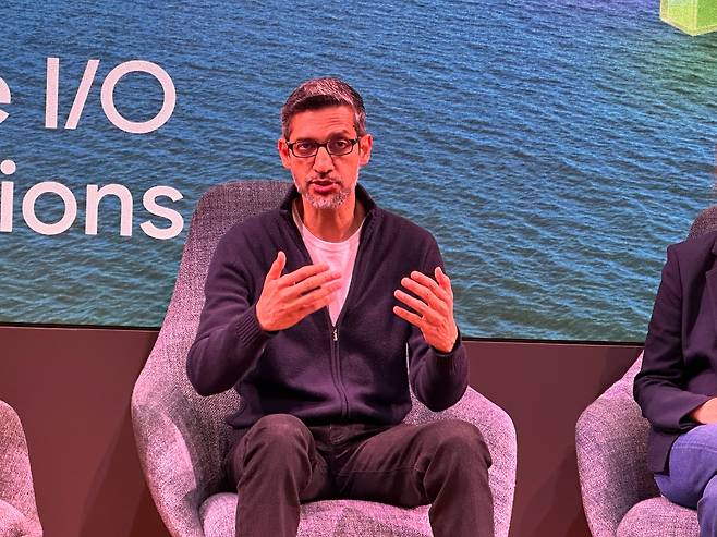 21일 미국 마운틴뷰에서 열린 구글 I/O 2025에서 순다 피차이 구글 CEO가 글로벌 취재진과 간담회를 갖고 있다./오로라 특파원