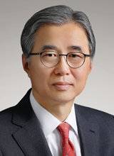 최강 아산정책연구원장