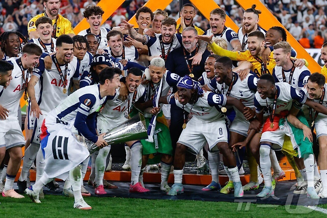 image.png 손흥민 축구 커리어 속 눈물들