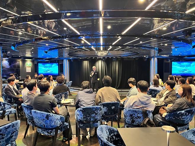 지난 10일 아도라 매직시티 크루즈 쉽투어 현장. (제주관광공사 제공)