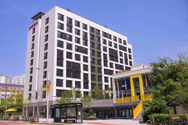 서울 송파구 위례신도시에 들어선 시니어 주택 '위례 심포니아' 전경. 한미글로벌 제공